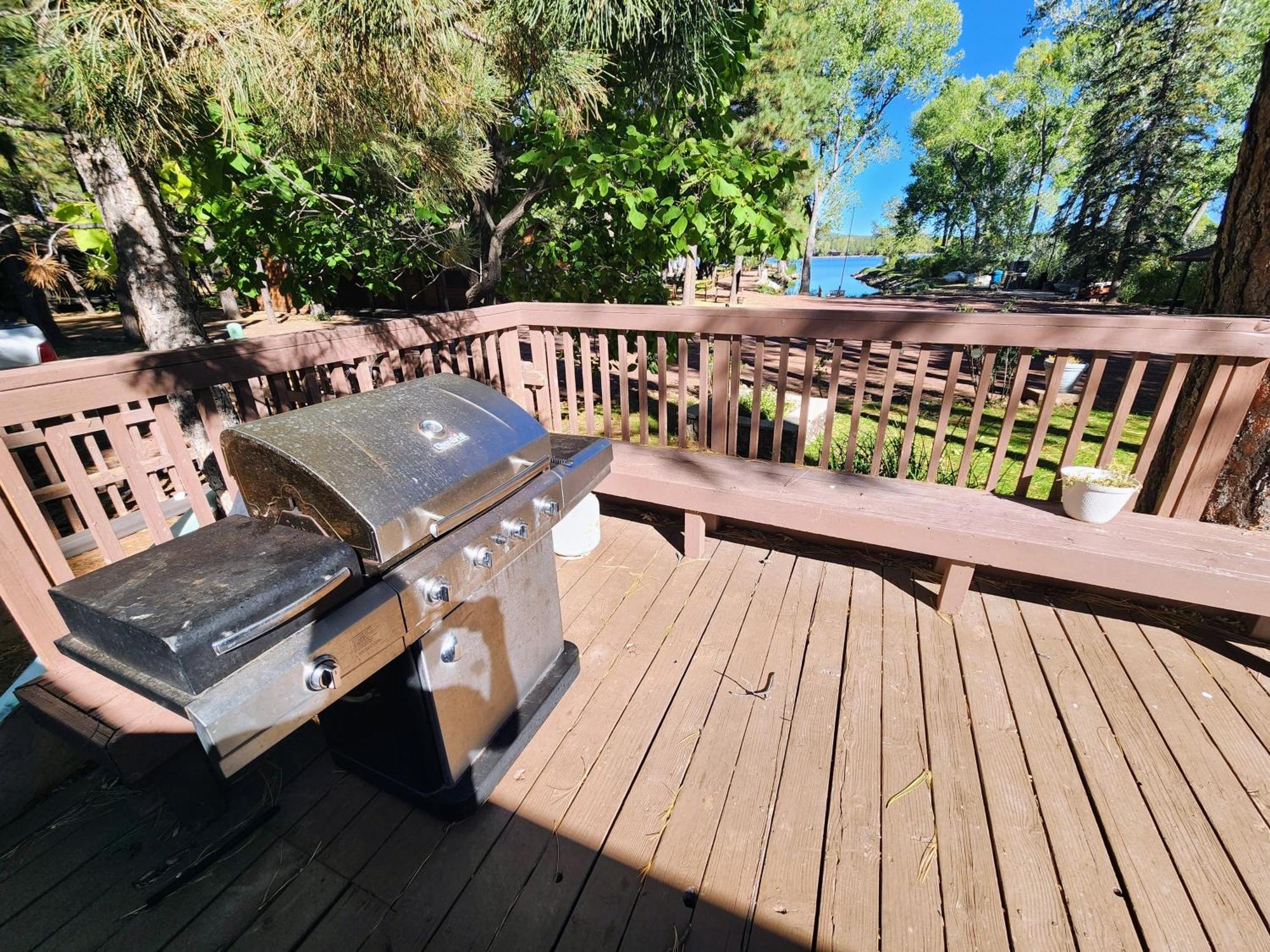 Lazy Oaks Resort パイントップ・レイクサイド エクステリア 写真