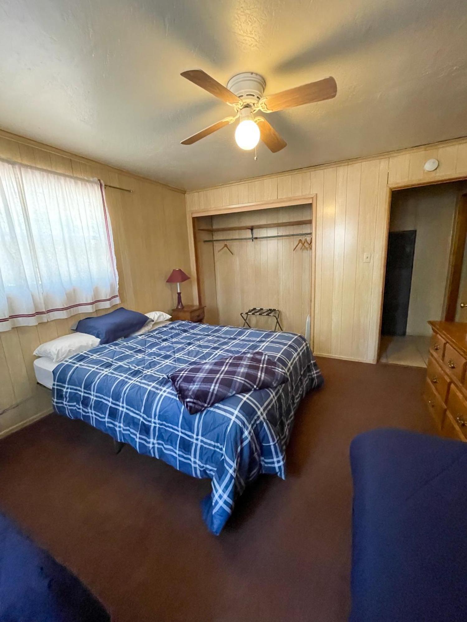 Lazy Oaks Resort パイントップ・レイクサイド 部屋 写真